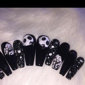 Halloween nails nightmare before Xmas Jack skeleton black and white pressonnails